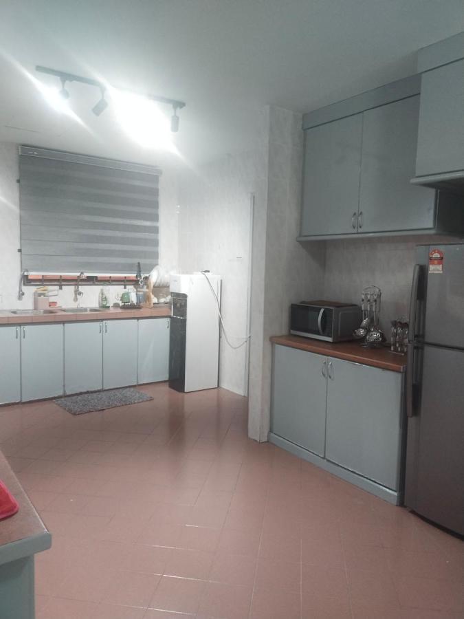 Cmk Apartmen Mutiara Tower 3 Bedroom Kota Bharu#Netflix エクステリア 写真