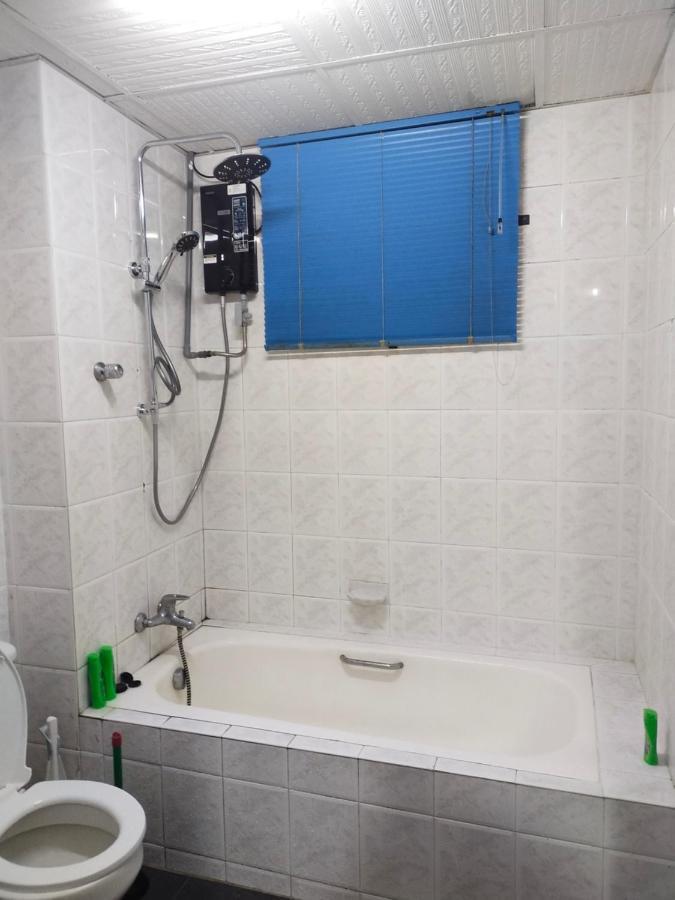 Cmk Apartmen Mutiara Tower 3 Bedroom Kota Bharu#Netflix エクステリア 写真
