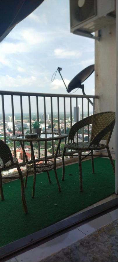 Cmk Apartmen Mutiara Tower 3 Bedroom Kota Bharu#Netflix エクステリア 写真