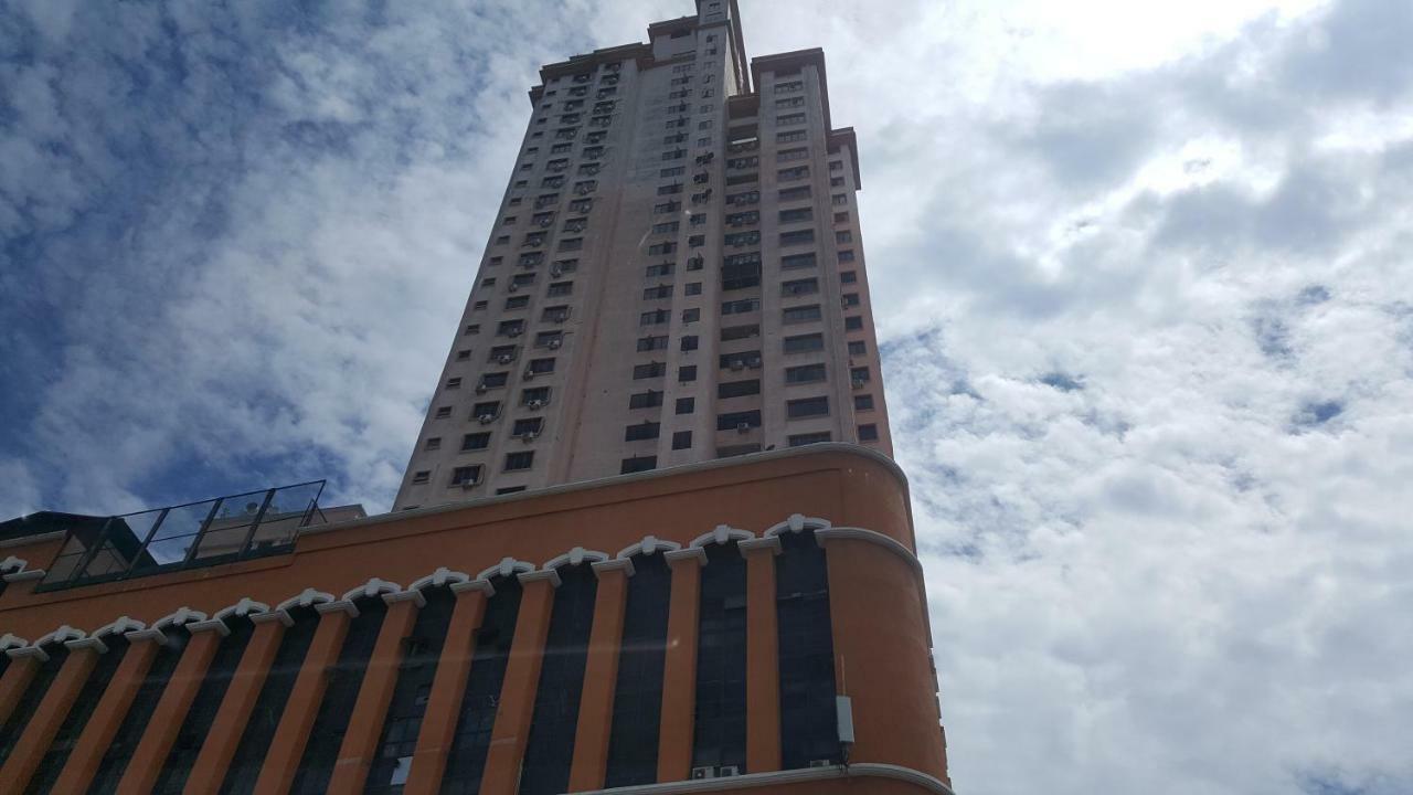 Cmk Apartmen Mutiara Tower 3 Bedroom Kota Bharu#Netflix エクステリア 写真