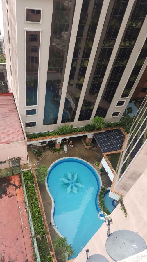 Cmk Apartmen Mutiara Tower 3 Bedroom Kota Bharu#Netflix エクステリア 写真